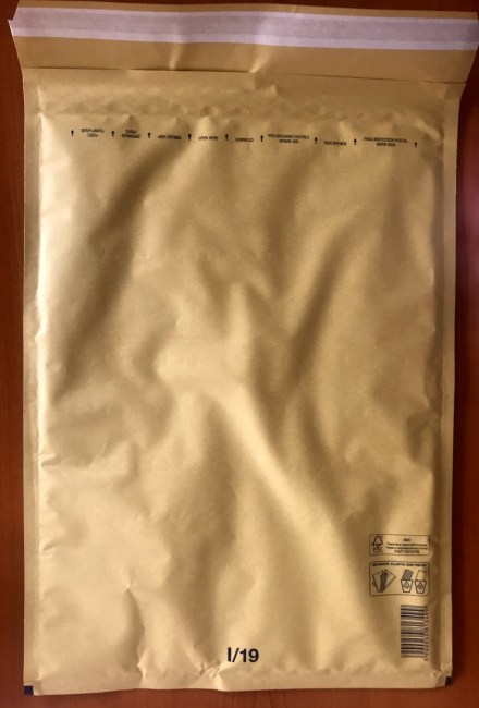 bublinková obálka hnědá 19I 320x455+50mm