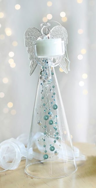 Anděl čirý s modrými skleněnými perlami na čajovou svíčku, výška 25cm